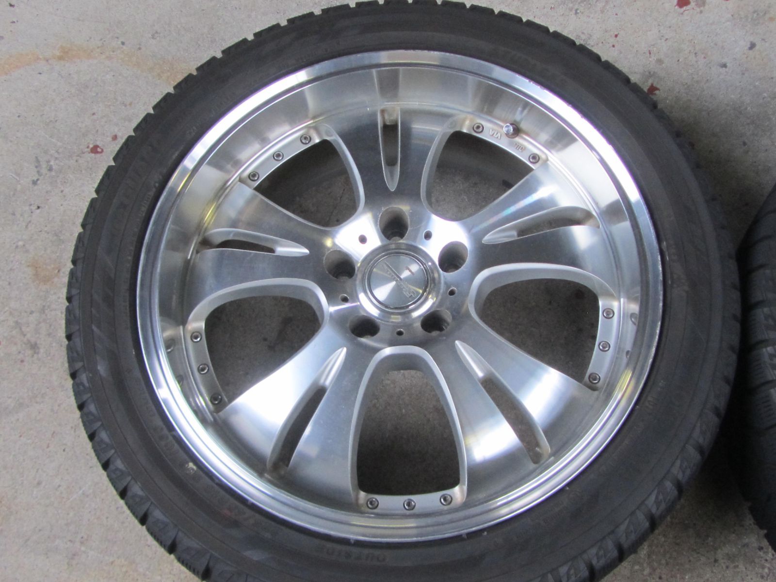 レヴォーグなど