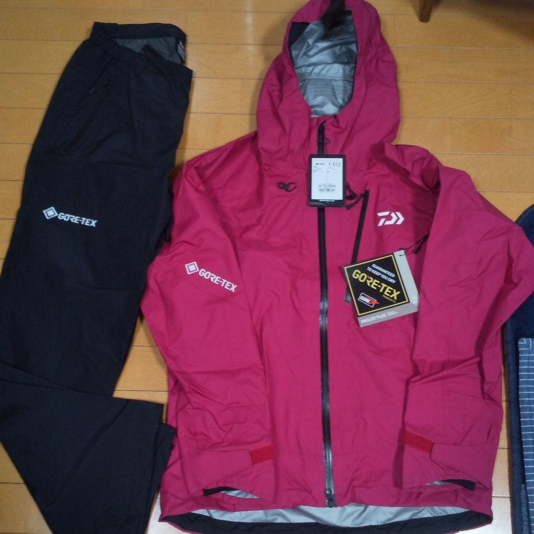 ダイワ パックライト ゴアテックス レインスーツLサイズ 未使用品