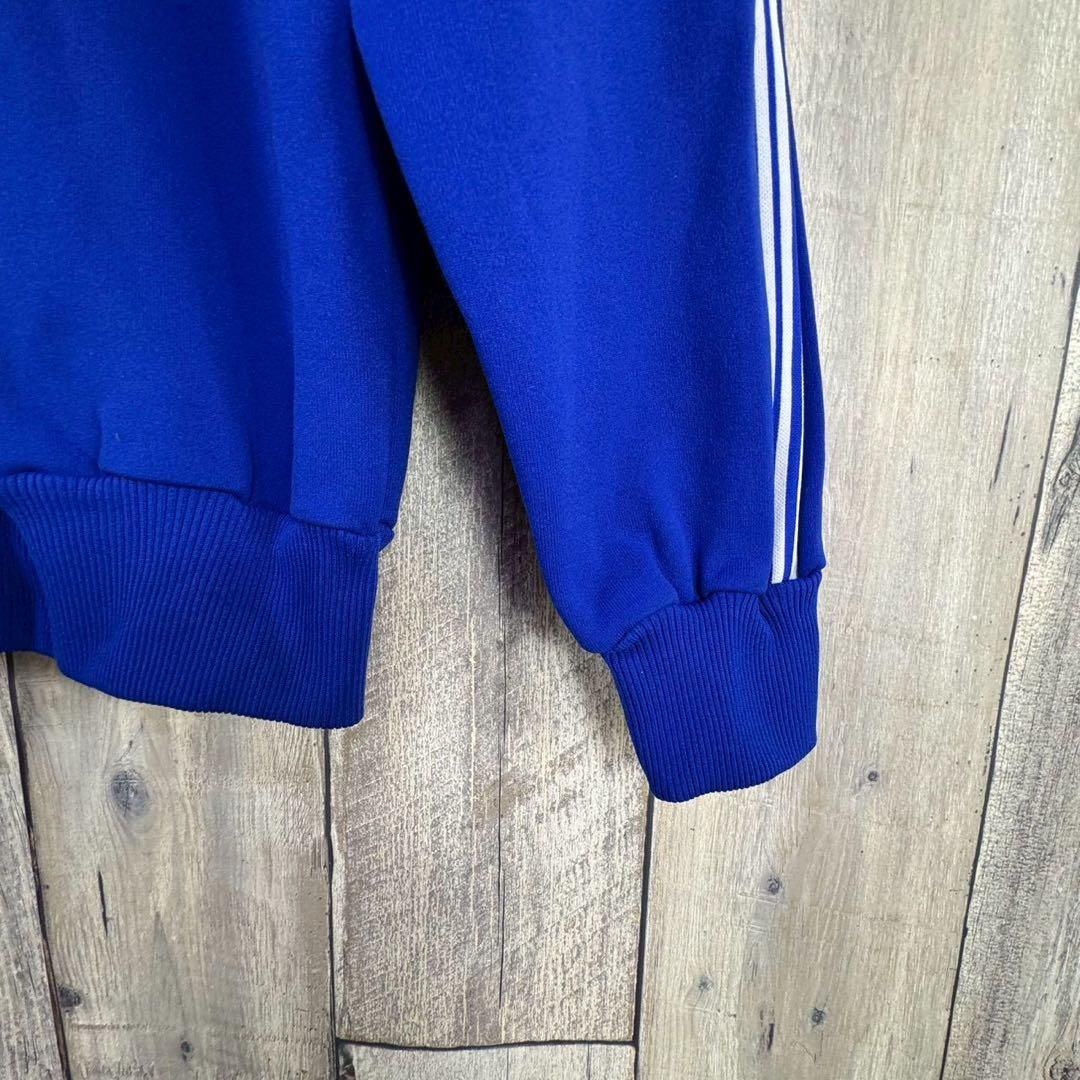 トラックジャケット