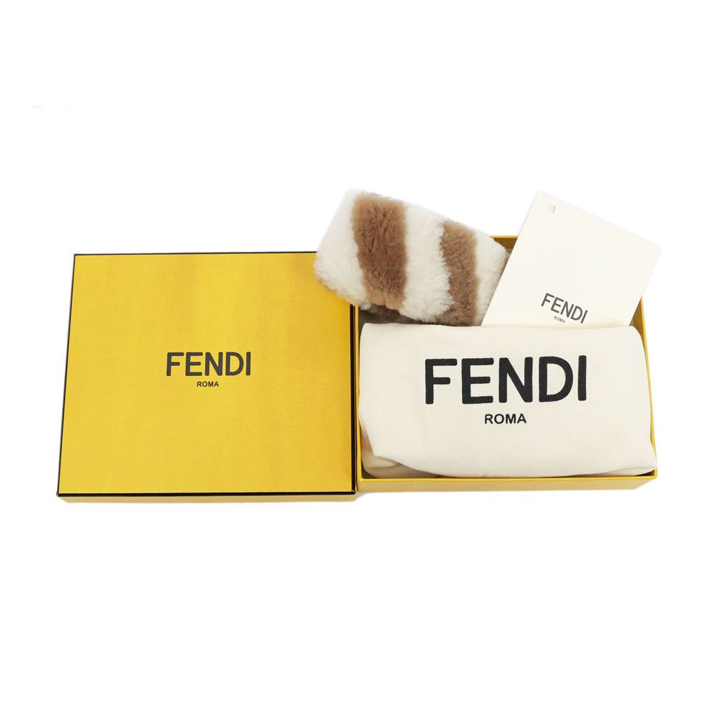 FENDI ファーストラップ ミニストラップユー シープスキン 【公式通販】