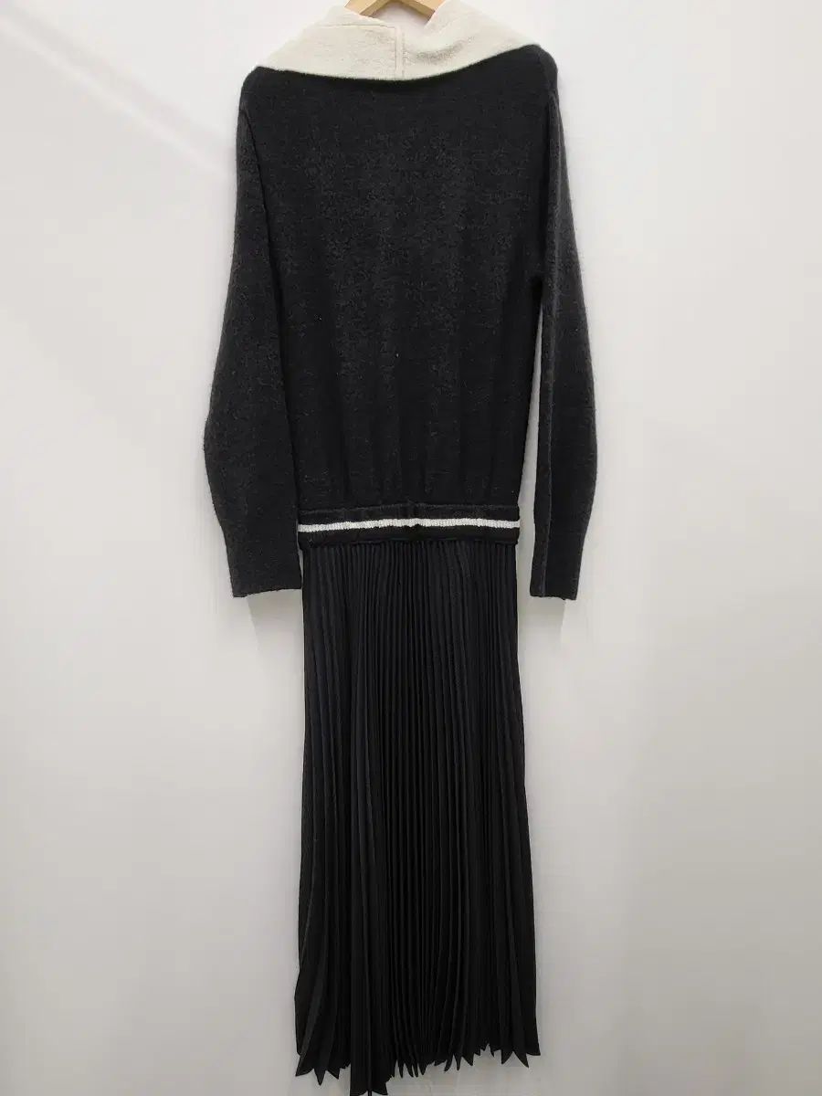 オープン ネック