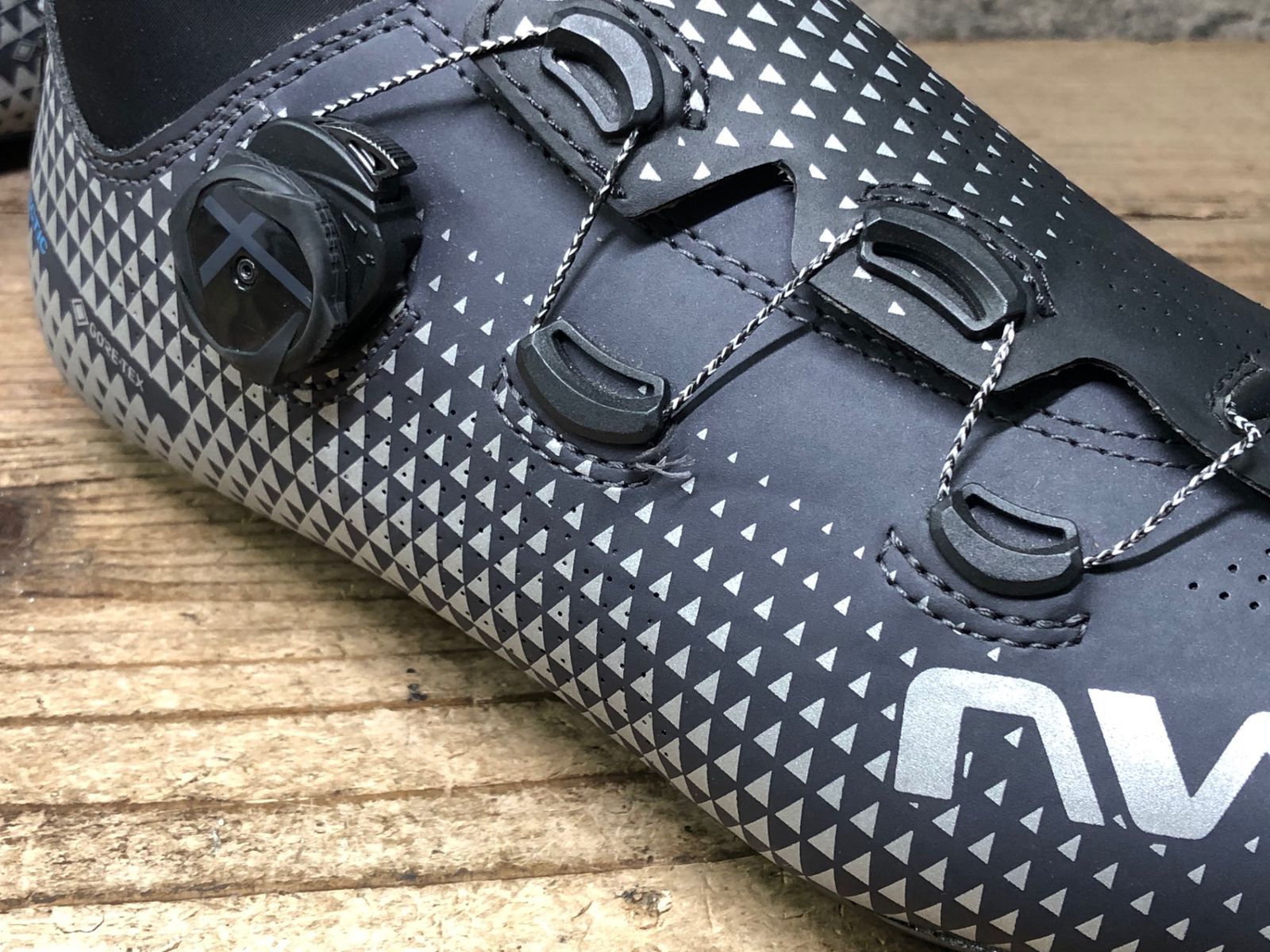 ビンディングシューズ