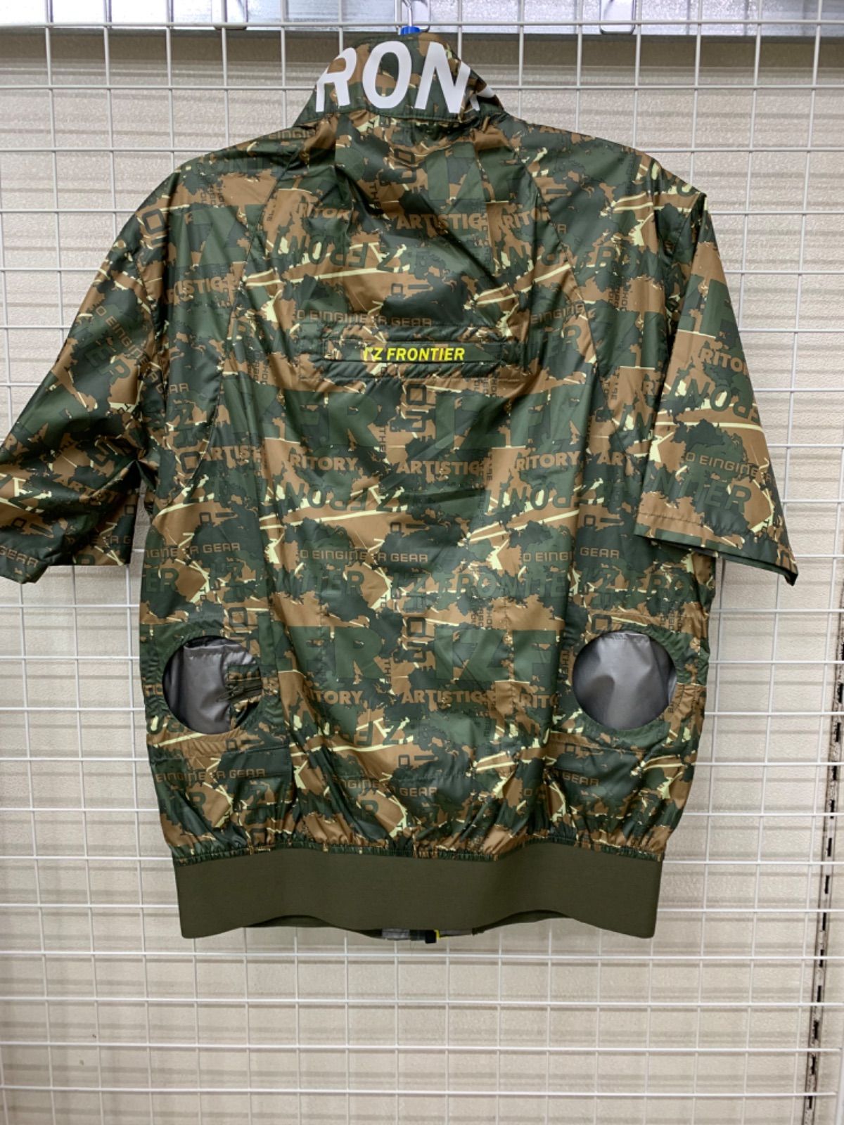 最後の１点限り　未使用　空調服　アイズフロンティア　10135　半袖　LL アイズフロンティア I'ZFRONTIER 空調服 半袖空調服 #10135 30