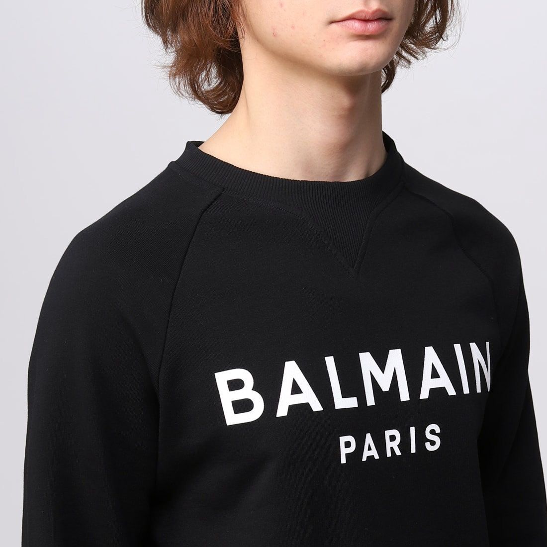 2 BALMAIN バルマン AH1JQ005 BB65 EAB ブラック スウェット