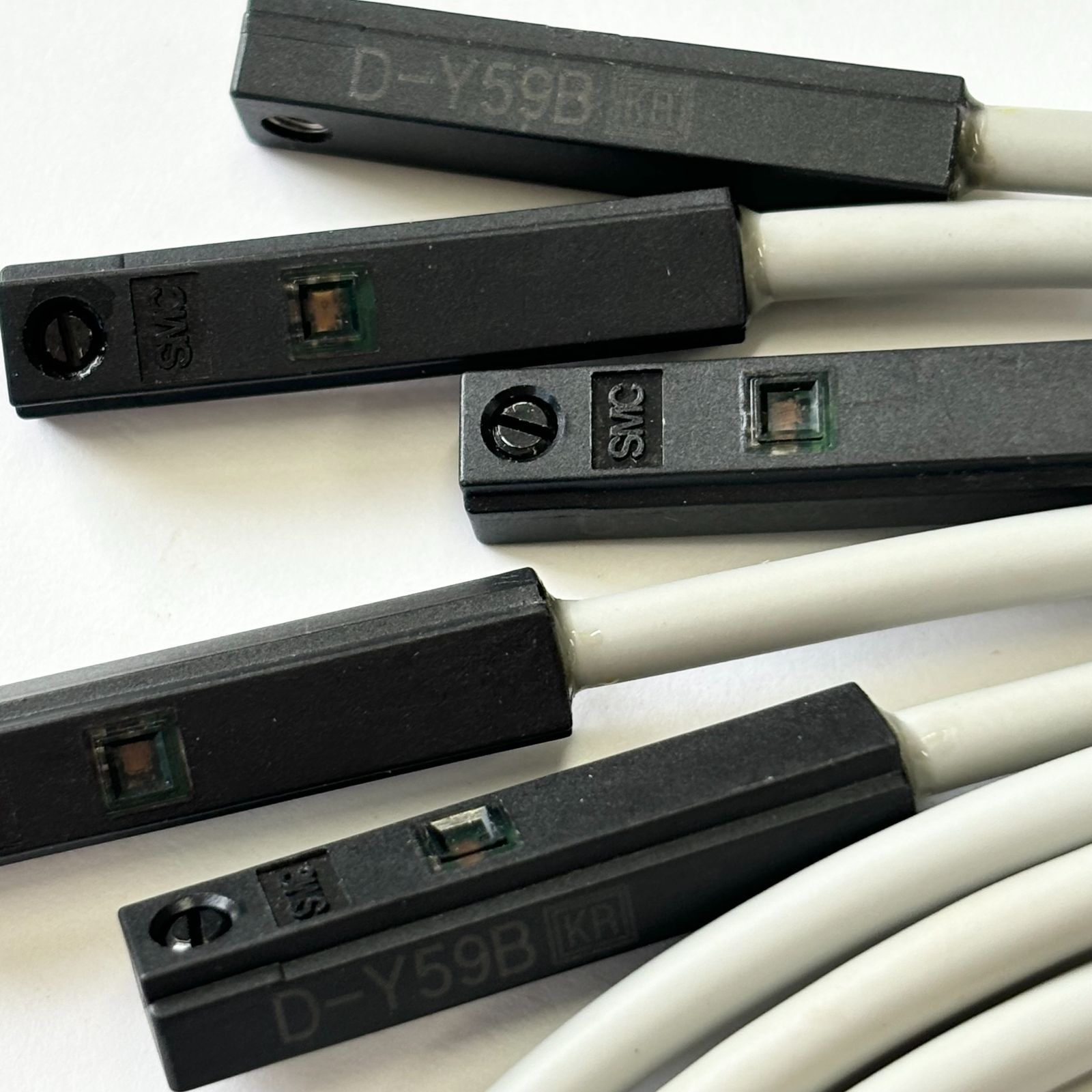 【在庫処分】SMC 無接点オートスイッチ/直接取付タイプ D-Y59B 5本セット　インジケータランプ付圧力スイッチ/シリンダー/センサー