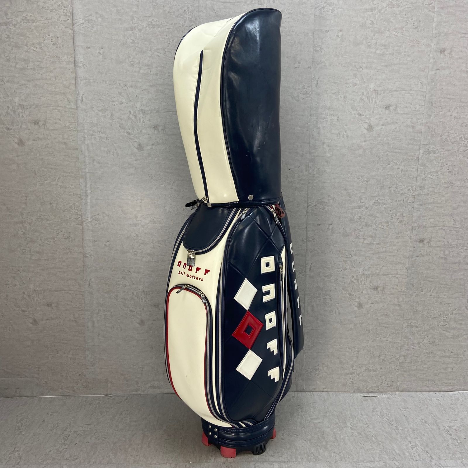 テーラーメイド　オノフ　メンズゴルフ15本セット　右利き　キャディバッグ　初心者 TaylorMade テーラーメイド ONOFF オノフ メンズゴルフ15本