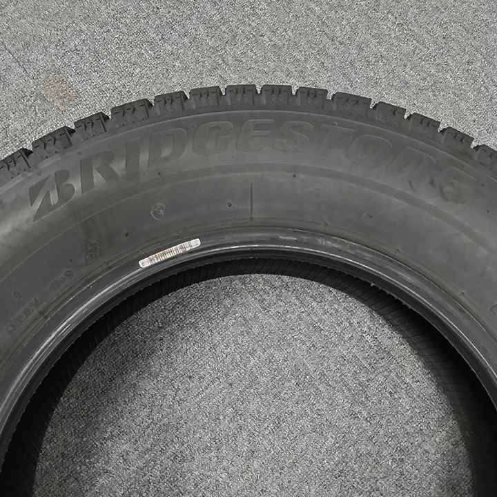 _スタッドレスタイヤ