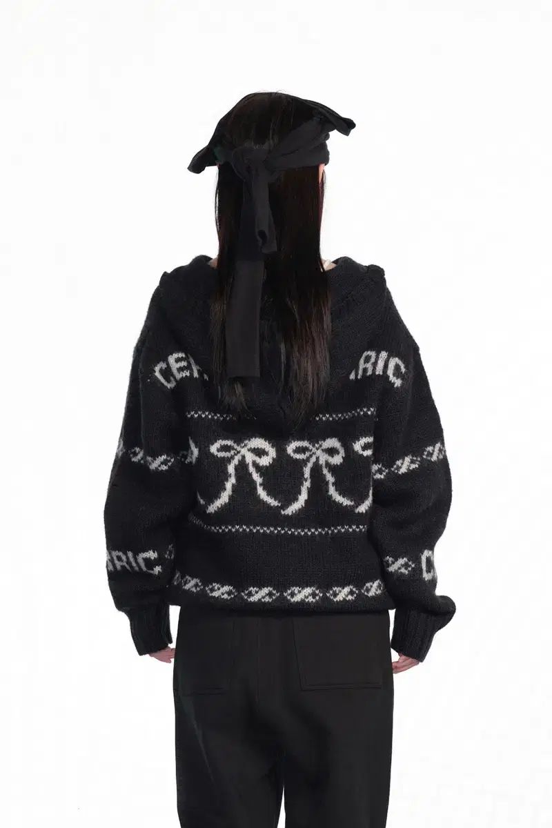  CERRIC セリック リボン カウチン ジップアップ 黒 パーカー トップス