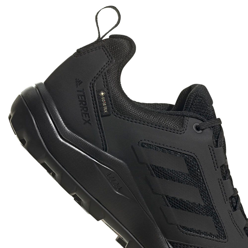 adidas アウトドア