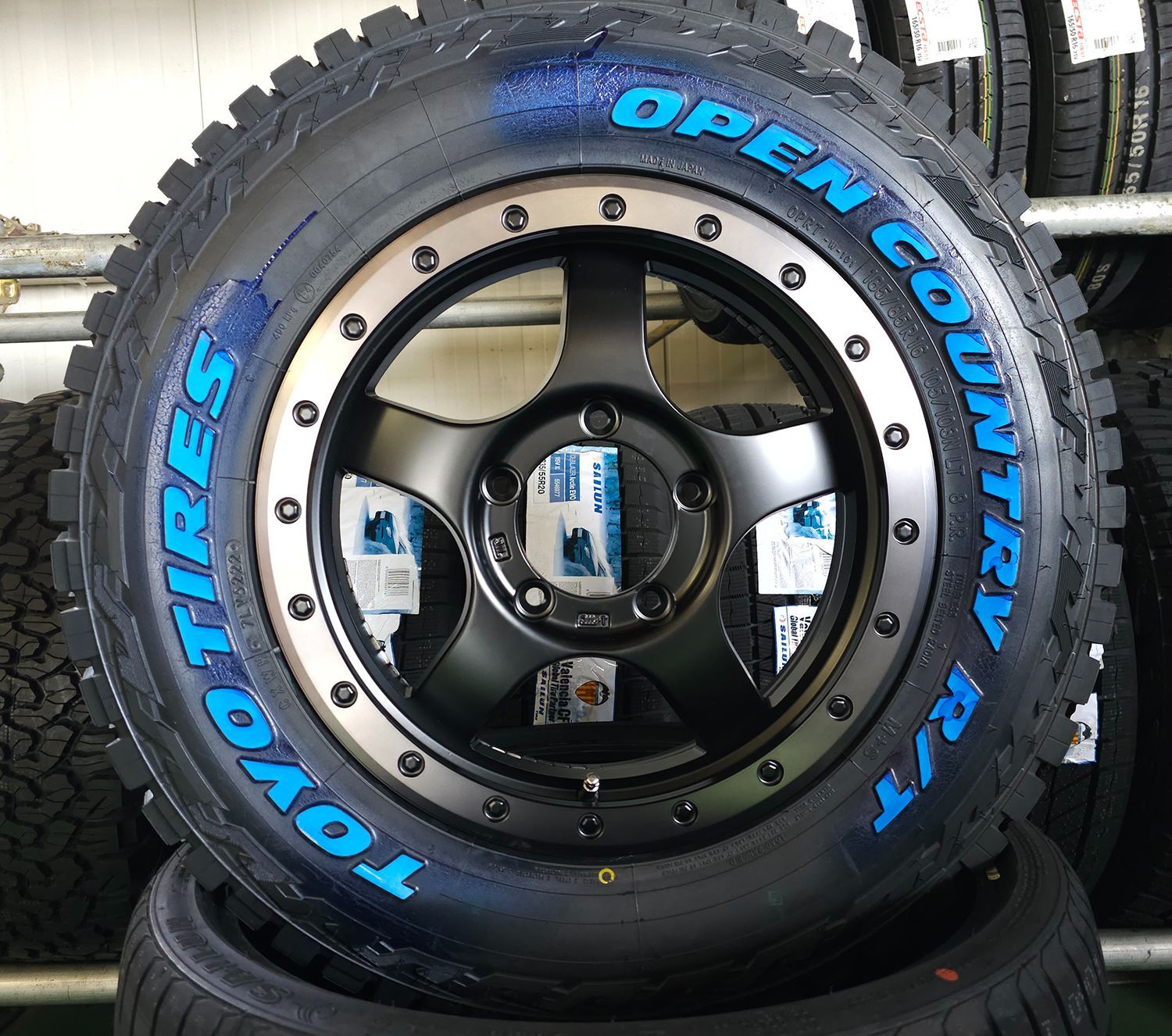 じゅん様　専用 9月入荷 185/85R16 5本セット（背面用付き）ジムニー JB64 JB23