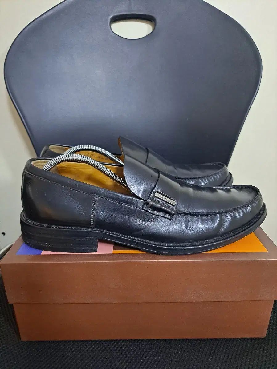【雷市場（ポンジャン）商品韓国直送】 BALLY(バリー) ローファー 270 サイズ