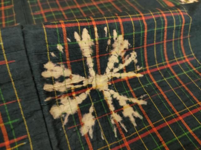 古美術 纏枝蓮花紋 蒔絵 鏡台 化粧箱付 時代物 DT426 古美術 纏枝蓮花紋 蒔絵 鏡台 化粧箱付 時代物 DT426 江戸末期 五段重