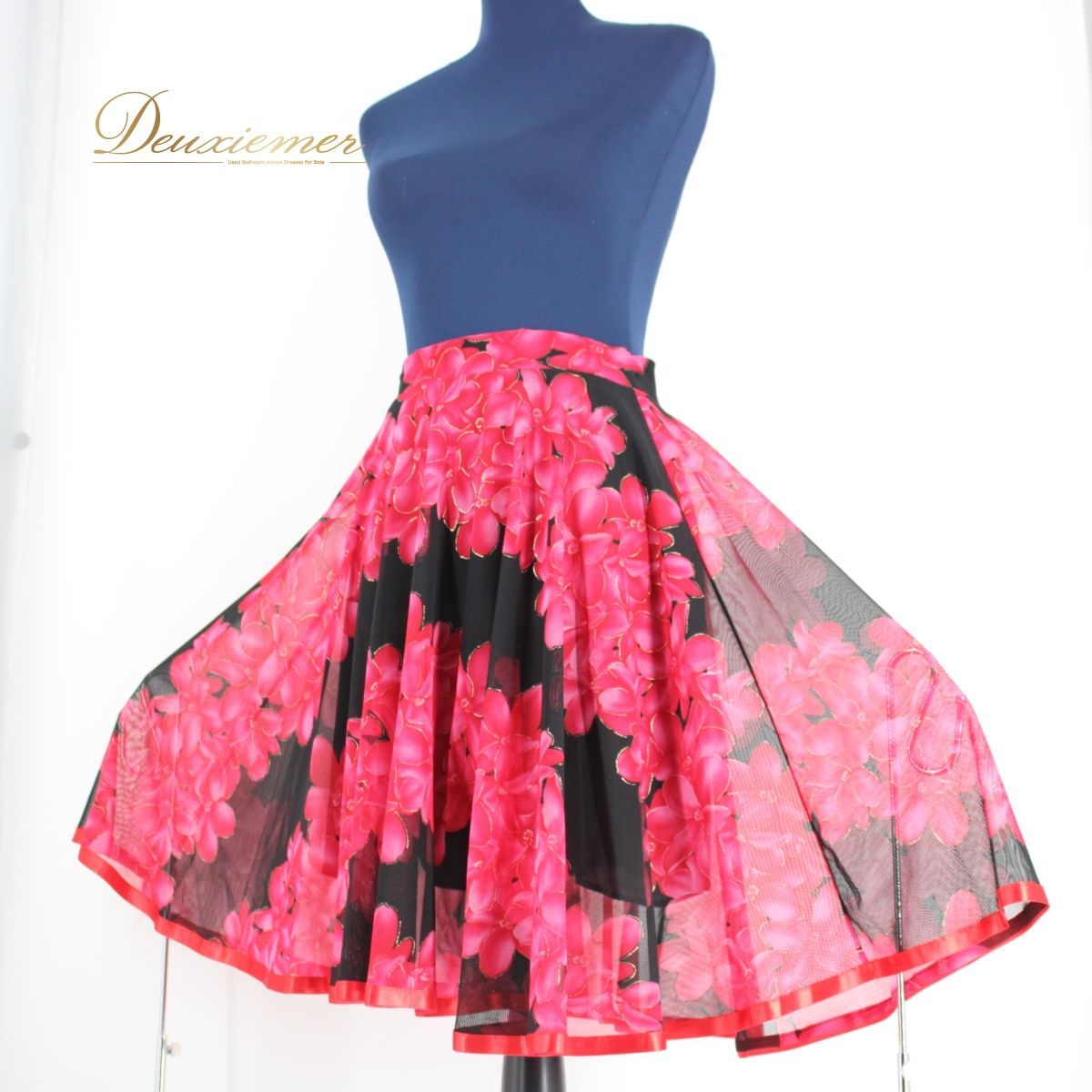 社交ダンスウェア フレアスカート 黒・ピンク 社交ダンスウェア フレアスカート 黒・ピンク