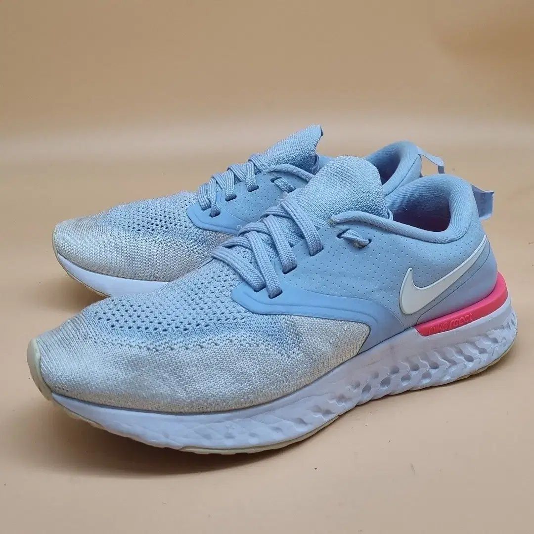 NIKE - 【極美品】ナイキ　オデッセイリアクト　スニーカー　レディース NIKE（ナイキ） ODYSSEY REACT 2 FLYKNIT（オデッセイリアクト2