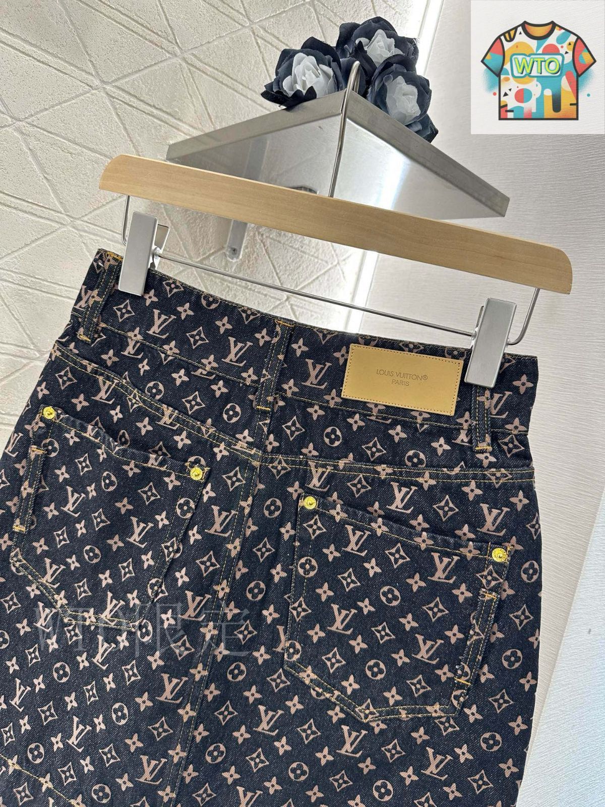 専用Louis Vuitton デニムミニスカート 今日特価】Louis Vuitton 2025 New - Arrival Printed Denim