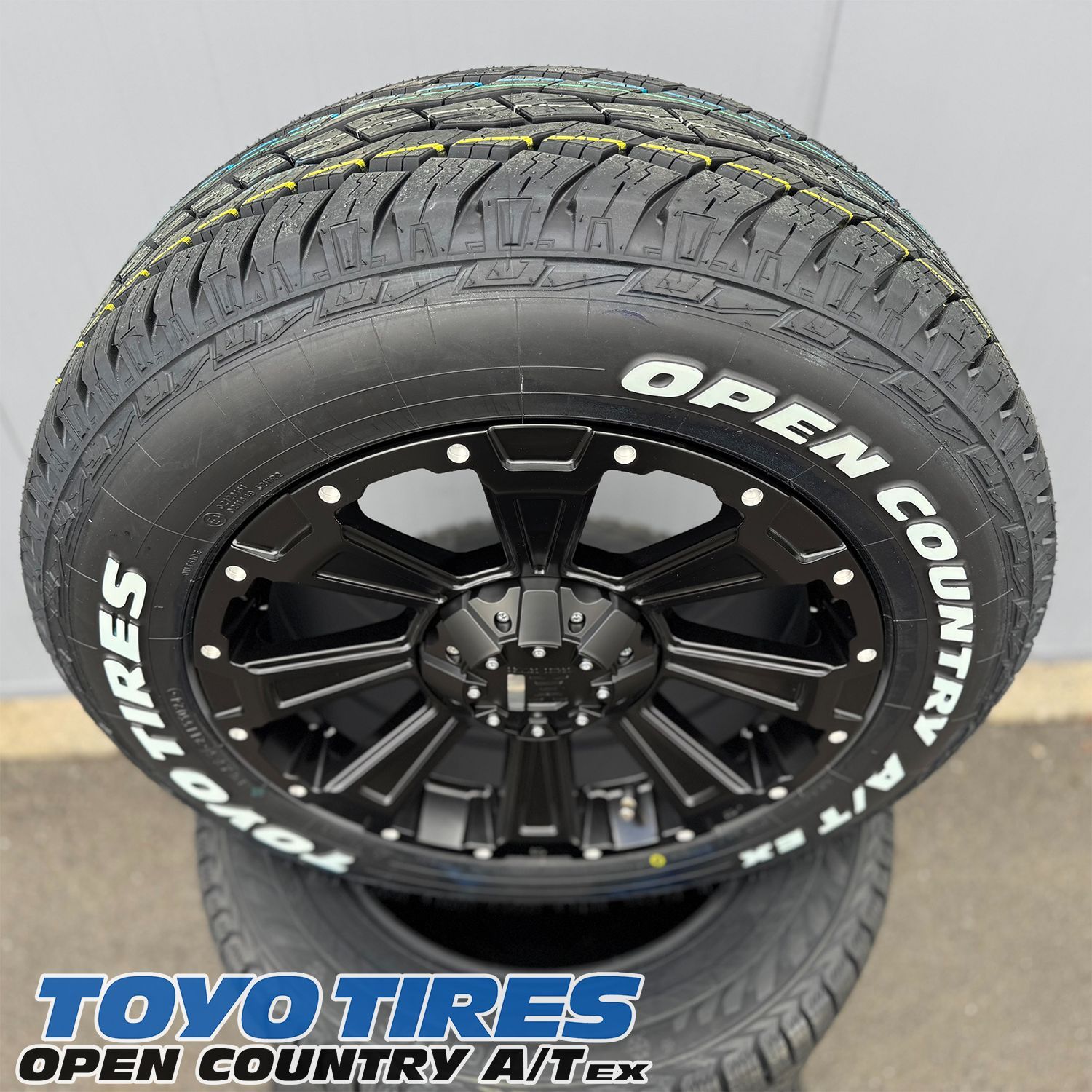 デリカD5 エクストレイル アウトランダー CX5 CX8 タイヤホイール 17