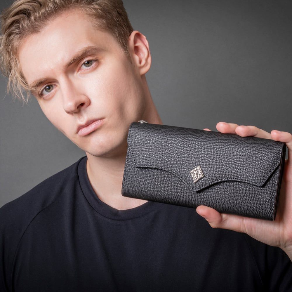 アルテミスクラシック レザーブランド