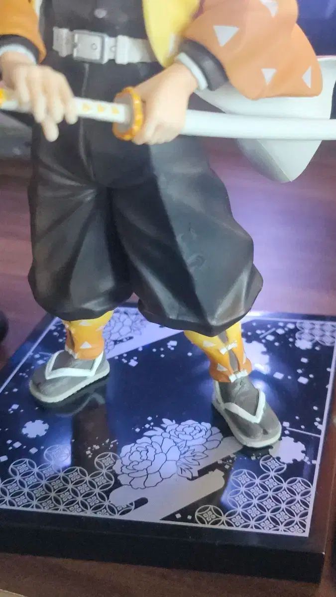 鬼滅の刃 あがつま 我妻 善逸 フィギュア c 賞