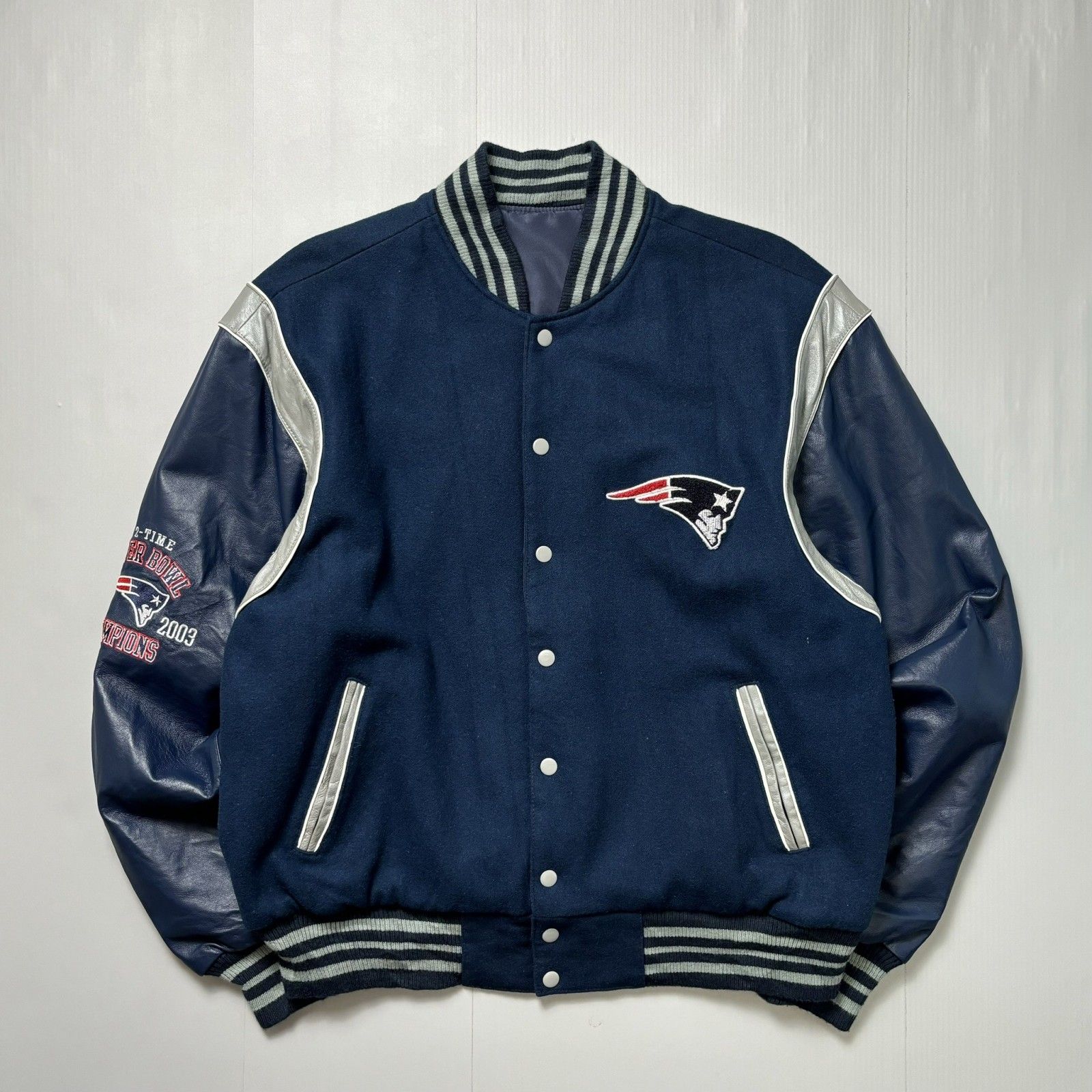 【古着】アメフト ペイトリオッツ リバーシブル ジャケット XLサイズ 00s 古着 NFL Patriots ペイトリオッツ スタジャン