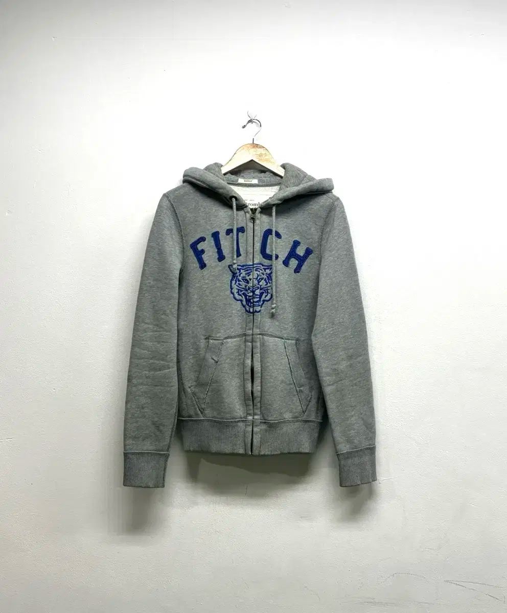 Abercrombie アバクロンビー 青 タイガー ジップアップパーカー フード付き S