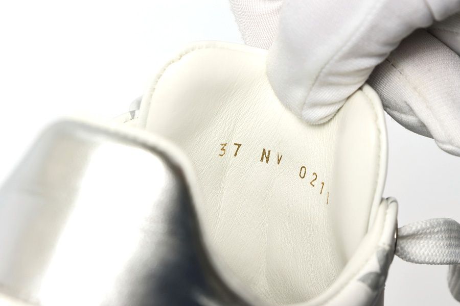 モノグラム柄 スムースレザー