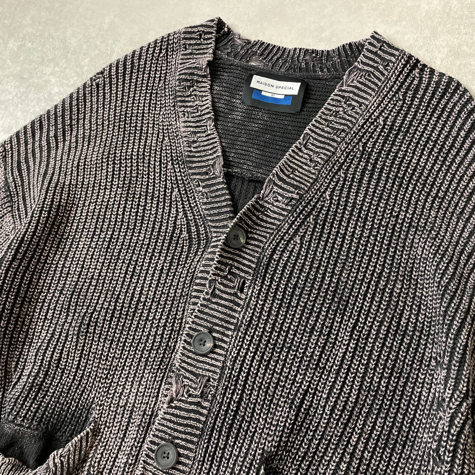 定価2.2万 MAISON SPECIAL Snow Wash Damaged Prime-Over V-Neck Knit 