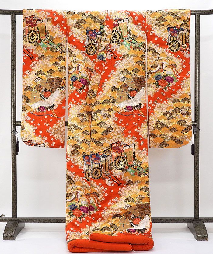 色打掛 正絹 四季花御所車模様 打掛 花嫁衣裳 婚礼 リサイクル