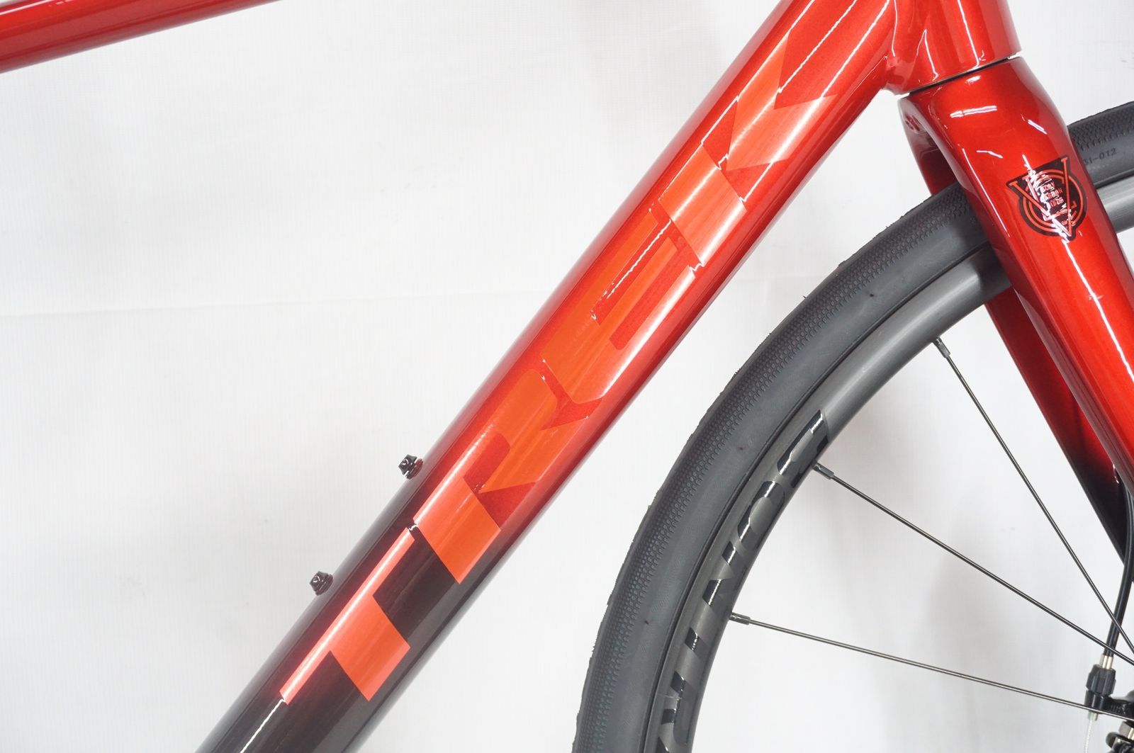 TREK 「トレック」 DOMANE AL 2 GEN 4 2024年モデル ロードバイク 