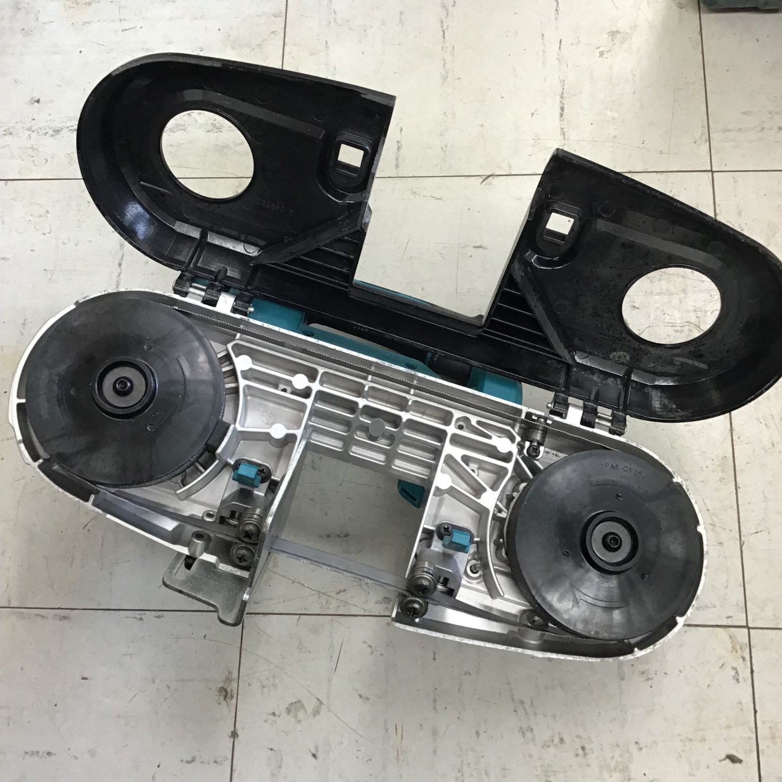 専用オーダーページ 中古品】 マキタ/makita コードレスポータブルバンドソー・PB183DZ