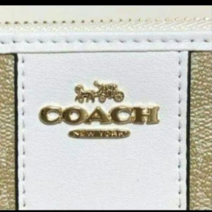 ✳️ Sale 匿名配送 新品 ✳️ COACH コーチ 財布 ✳️ ベージュカラー