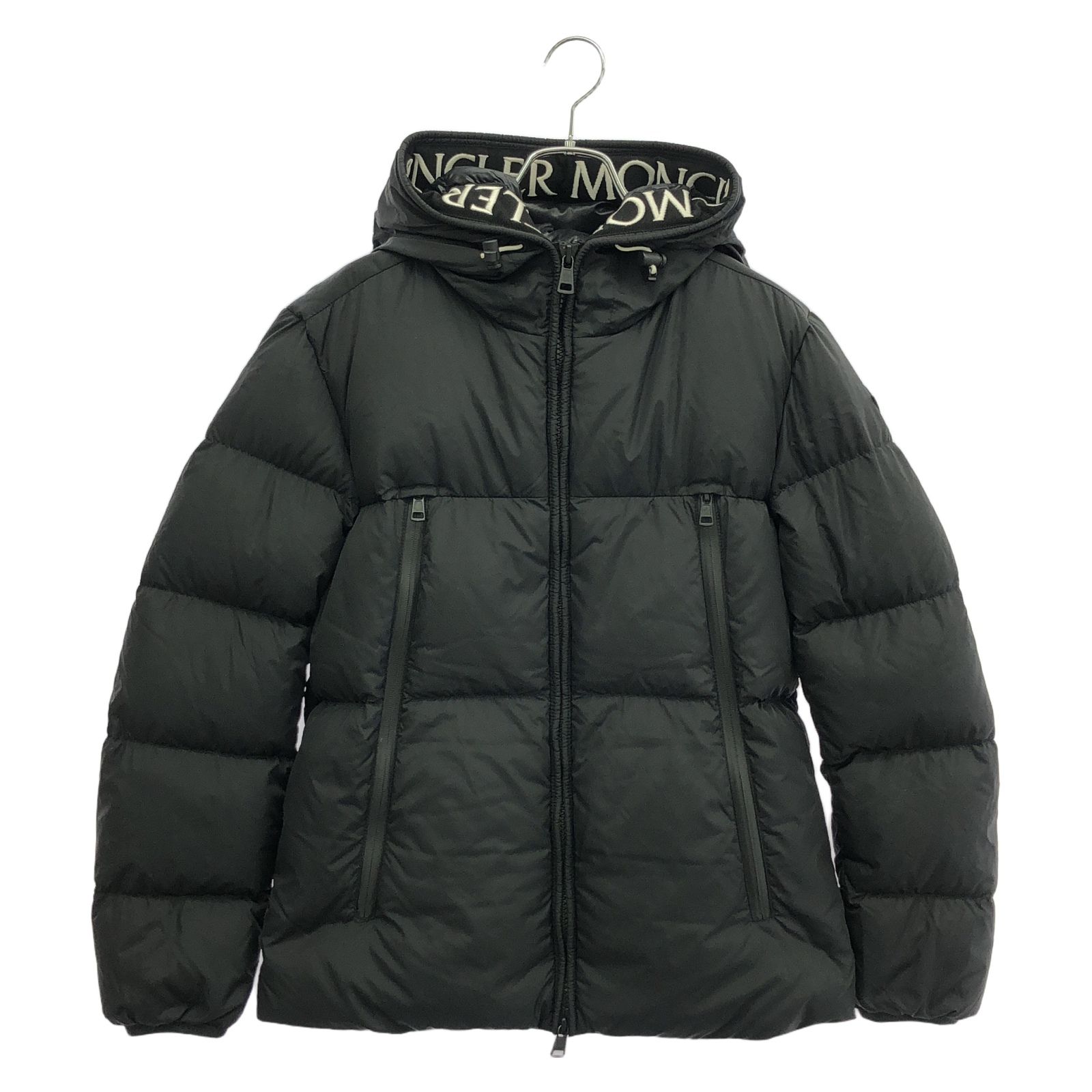MONCLER モンクレール 1B56100 MONTCLA ダウンジャケット ダウン MONCLER モンクレール 1B56100 MONTCLA ダウンジャケット ダウン