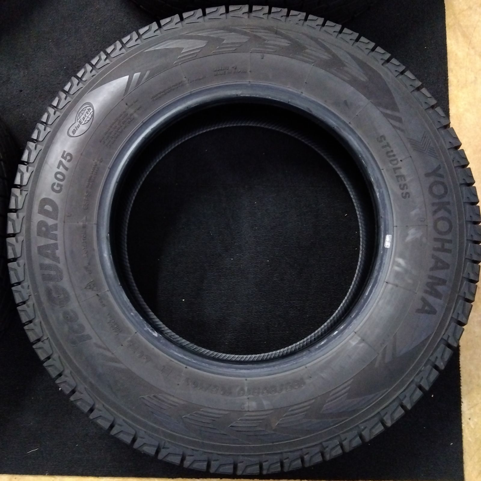 タイヤ ４本セット