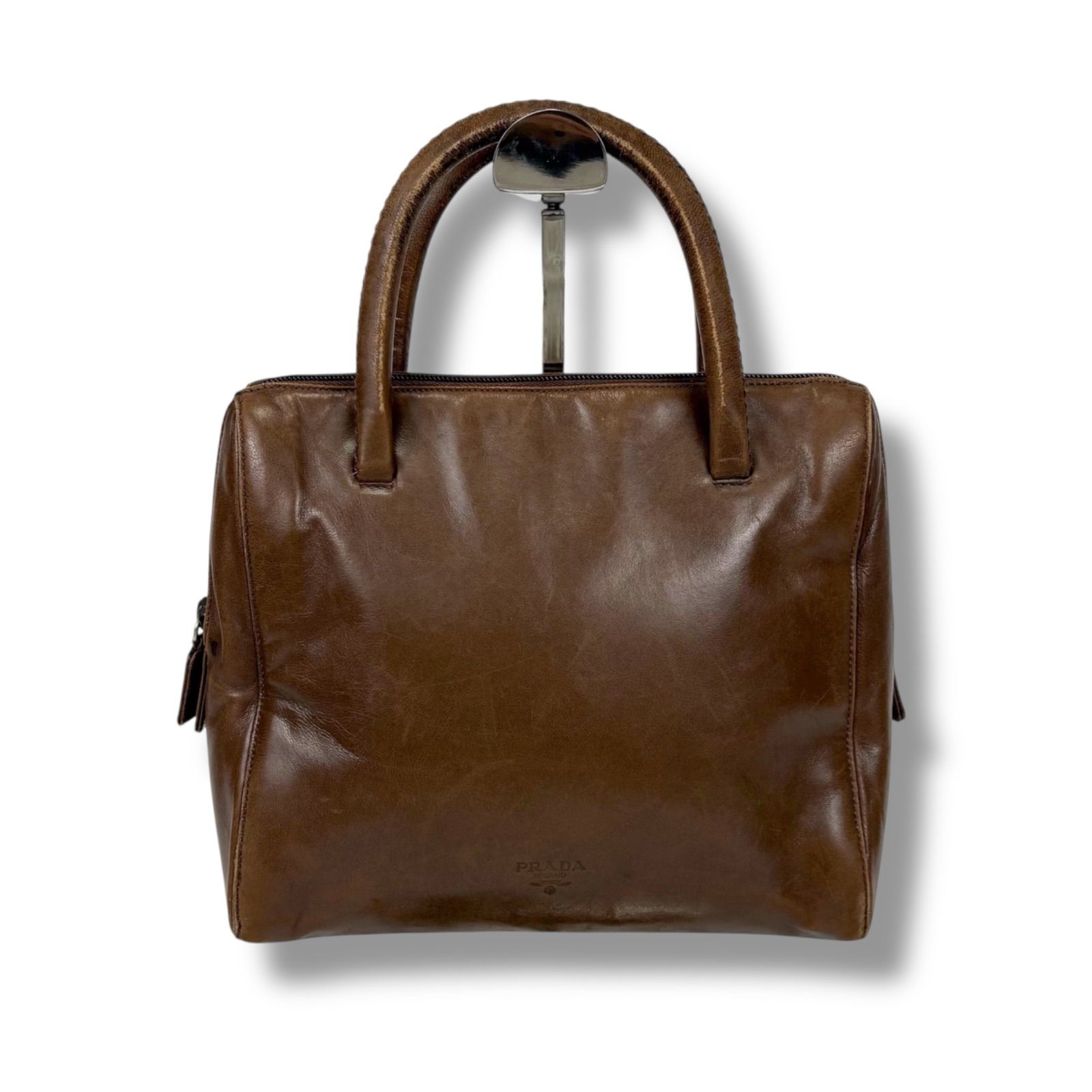 大人気♡【PRADA】トップハンドルミニバッグブラウン Dark Brown Prada Dangle leather top-handle mini-bag | PRADA