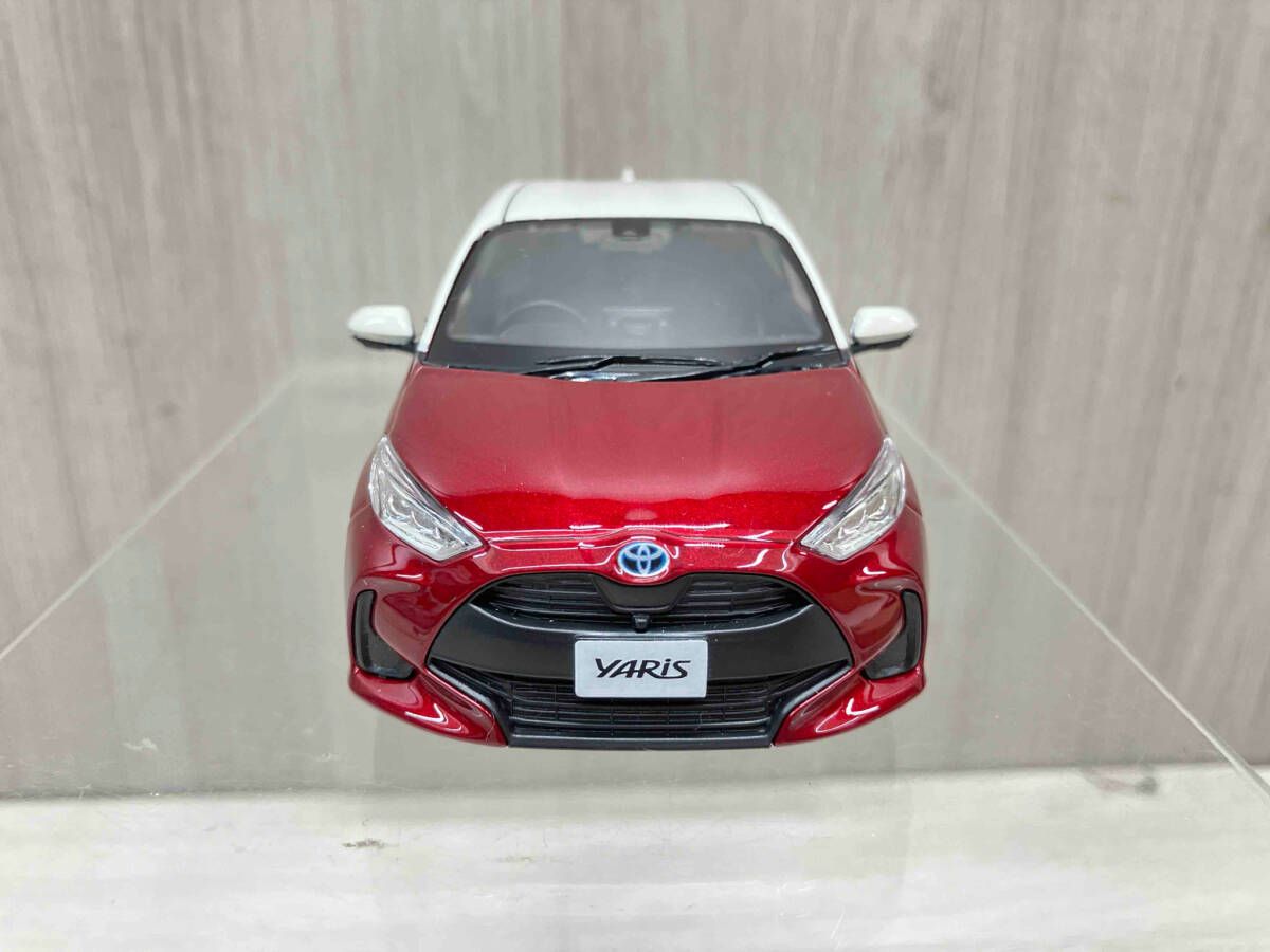 1/30 トヨタ YARiS センシュアルレッドマイカ ヤリスクロス Seul高岡店