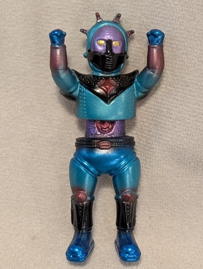 ZOLLMEN スペースガイ56(水色/レッド) izumonster ゾルメン ZOLLMEN スペースガイ56(水色/レッド) izumonster ゾルメン MEDICOM