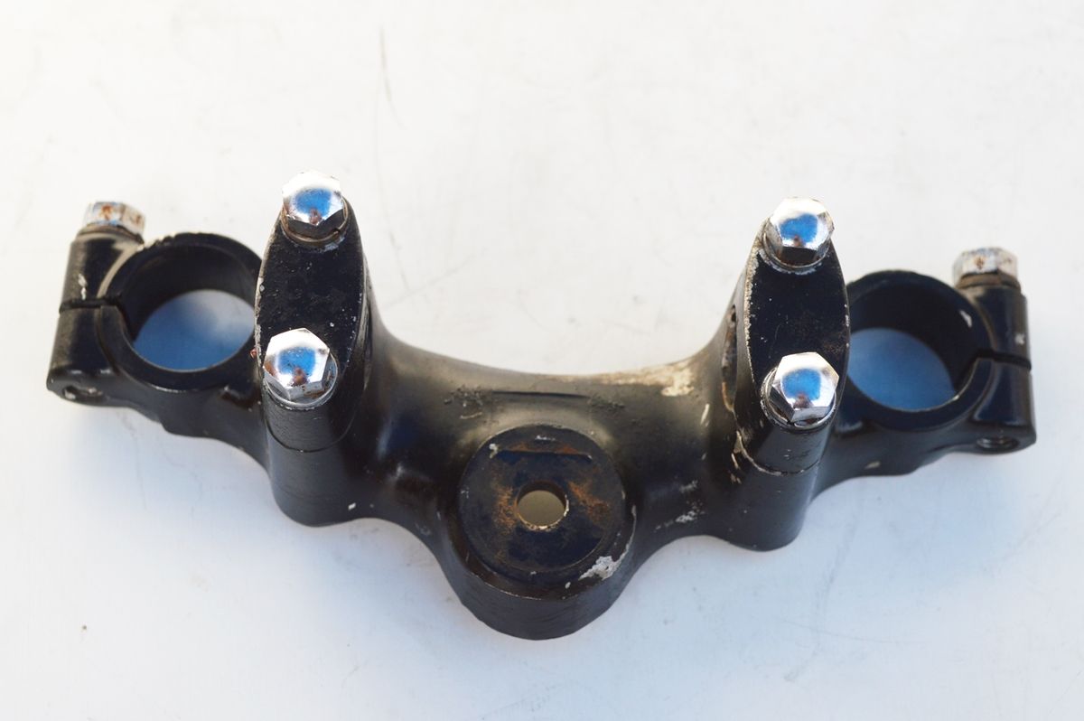 SUZUKI RG250E / X7 トップブリッジ　中古品　当時物　純正品　RG250　GT250/2 スズキ SUZUKI RG250E / X7スズキ トップブリッジ 中古品 当時物 純正品 RG250