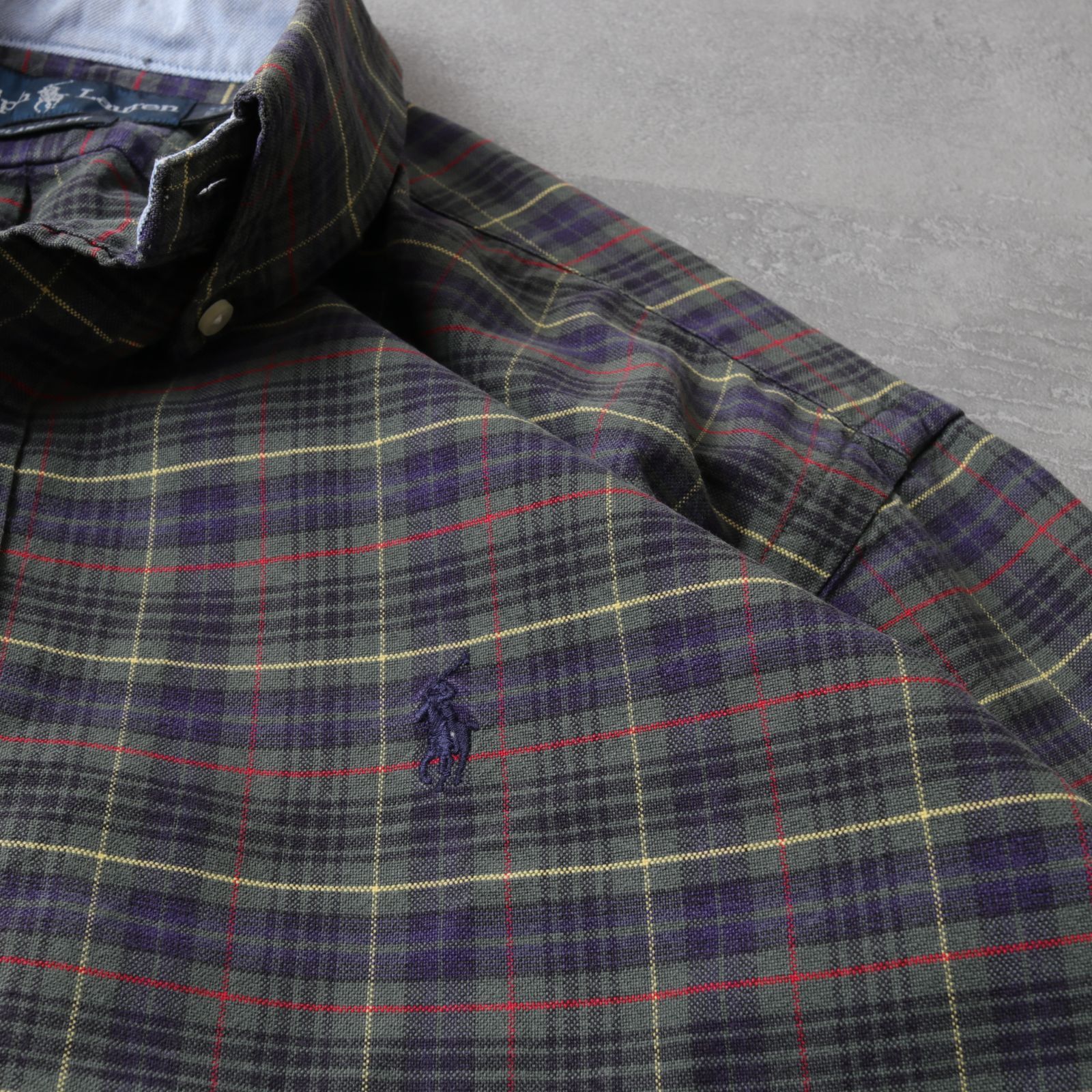 Plaid B.D