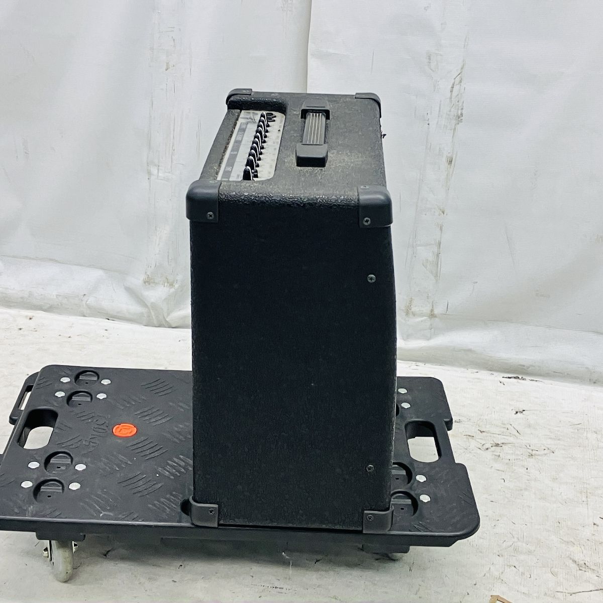 評判が良い Hughes-Kettner Edition Blue 30-DFX ギターコンボアンプ ヒュース-ケトナー C10450690