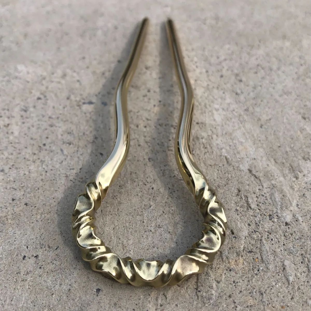 brass curved pattern hair stick large かんざし ヘアスティック ロングヘアー