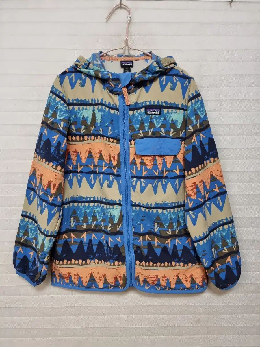 patagonia パタゴニア トゥイーン ウィンドブレーカー フード付きジャンパー M