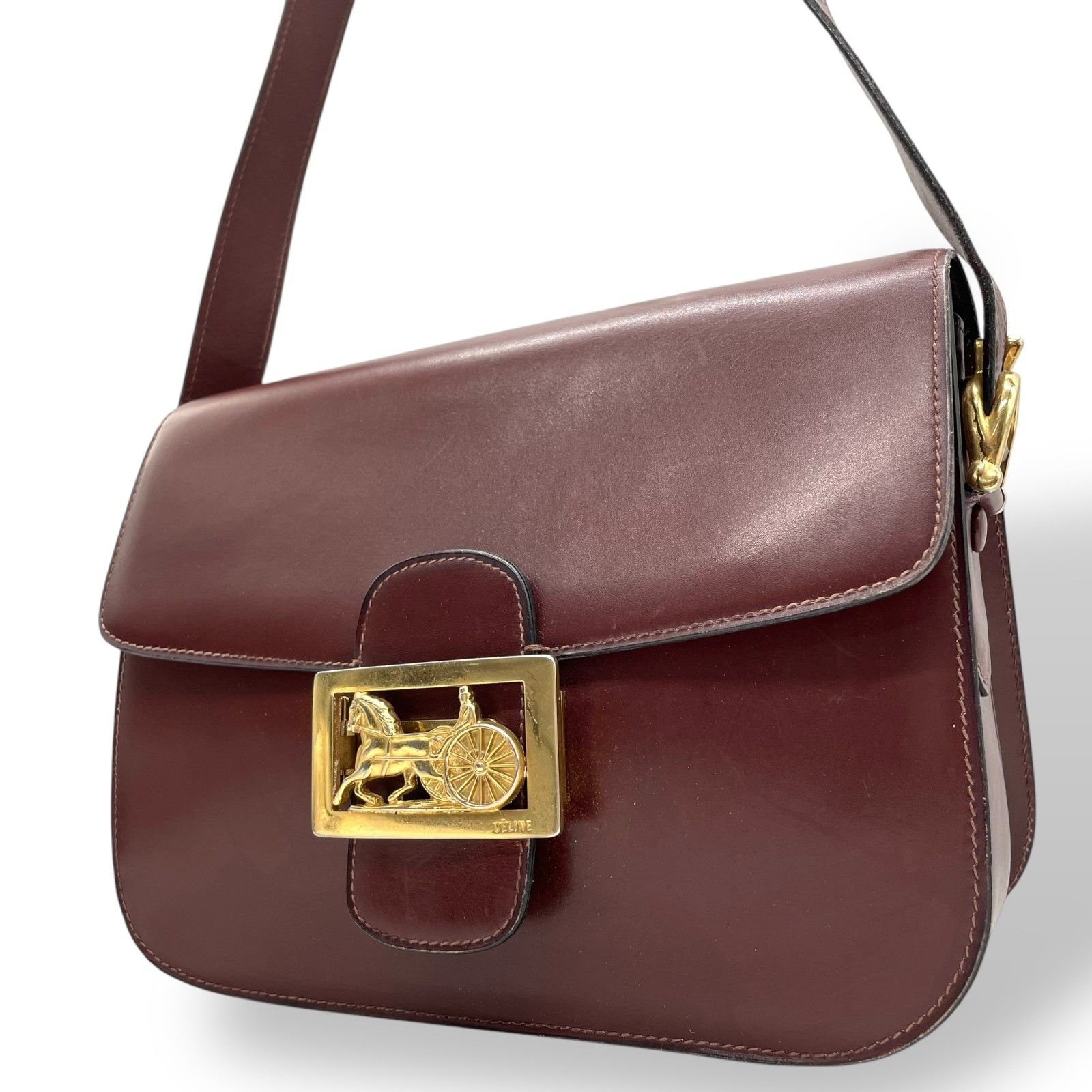 激レア　美品　CELINE ショルダーバッグ　ボルドー 馬車金具　セリーヌ CELINE セリーヌ ショルダーバッグ 馬車金具 ヴィンテージ