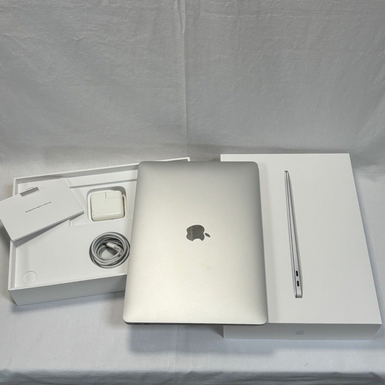 ✨美品・バッテリー98%✨】MacBook/Air/M1/8GB/256GB/SSD