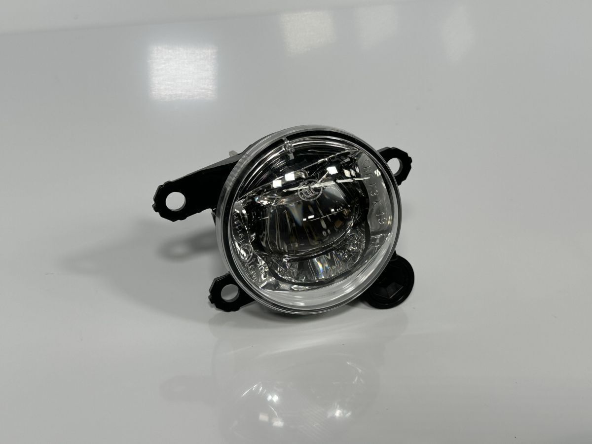 破損キズなし 低走行 デイズ ルークス B44A B45A B47A B48A B44W B45W B47W B48W 純正 右フォグランプ LED 26150-8990E 管理30723