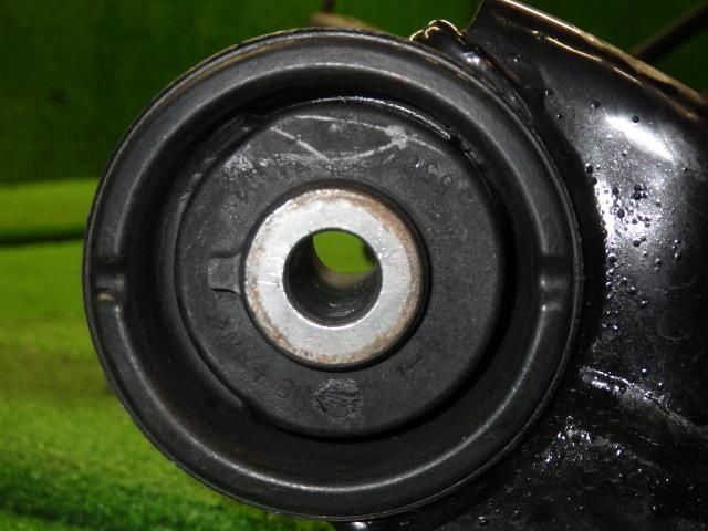 DBA-NC25 左RナックルハブASSY