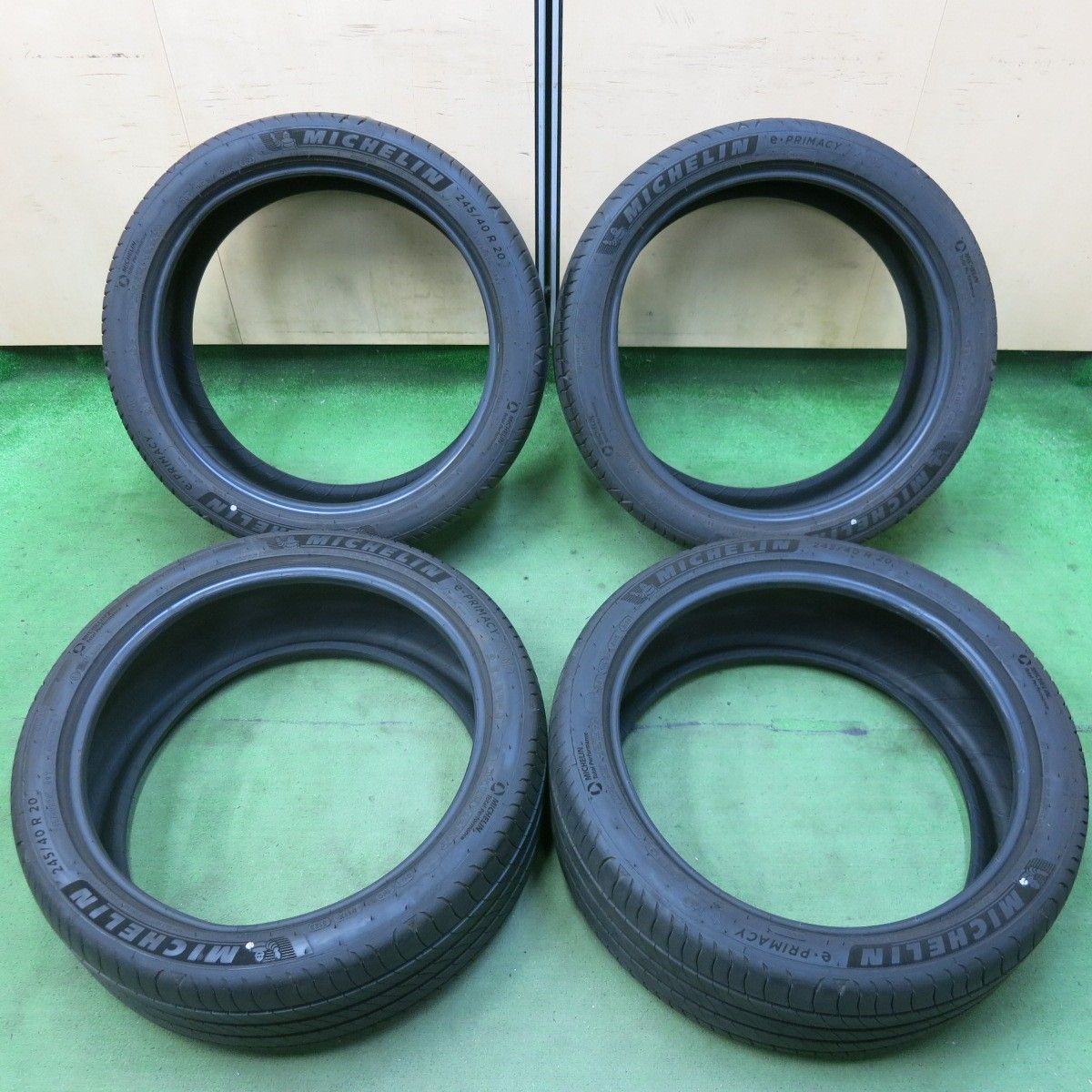 バリ溝 23年 9.5分以上 245 40R20 ミシュラン e プライマシー MO e PRIMACY タイヤ 20インチ BMW ベンツ 等 5061105SYノタ