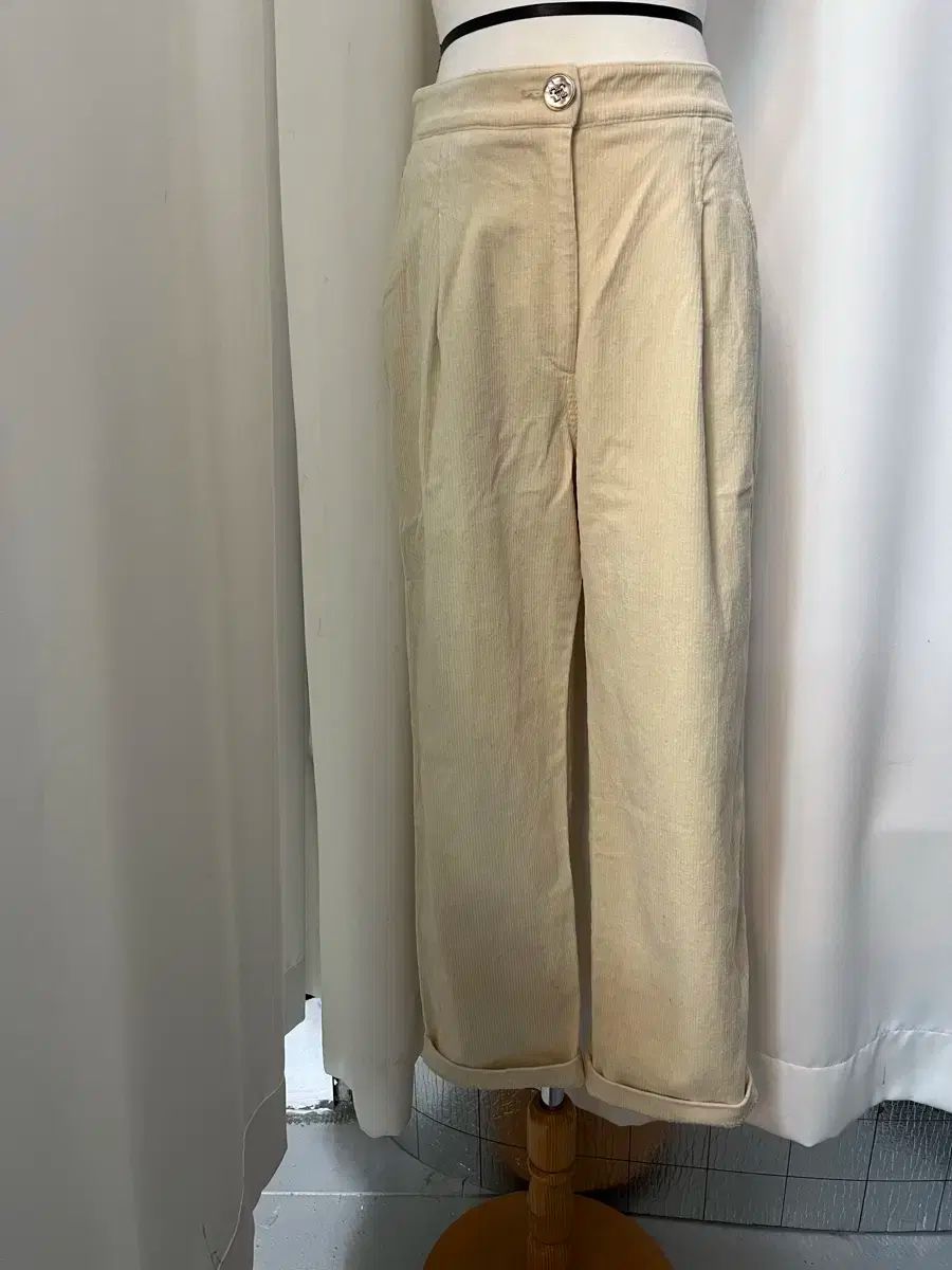 2021年 TIME アイボリー コーデュロイ ワイド パンツ