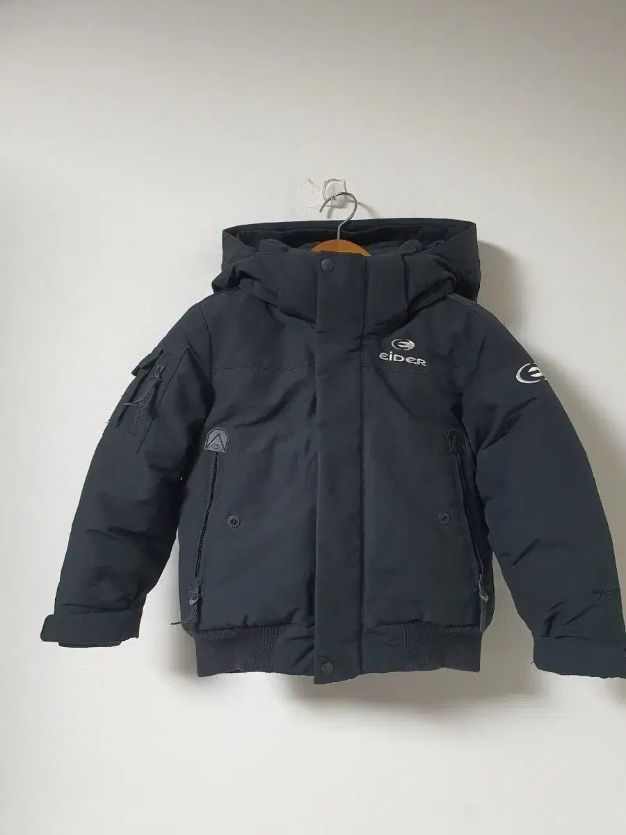 EIDER STOOKY UNI ダウンジャケット_Black ☆aespa着用☆関税込☆EiDER☆STOOKY Unisex ダウンジャケット