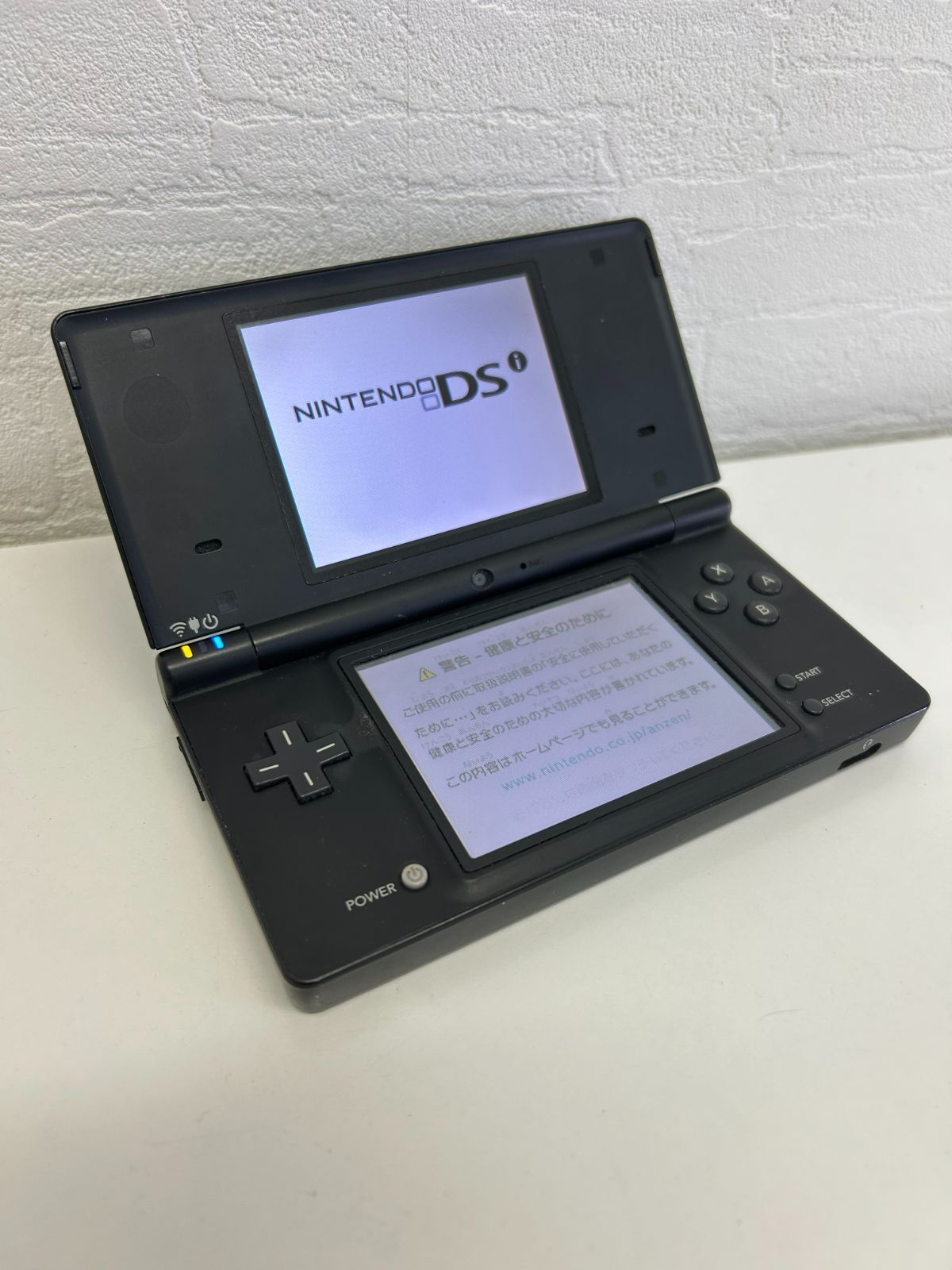 B-588 Nintendo/任天堂 DSi 本体 ブラック タッチペン無し