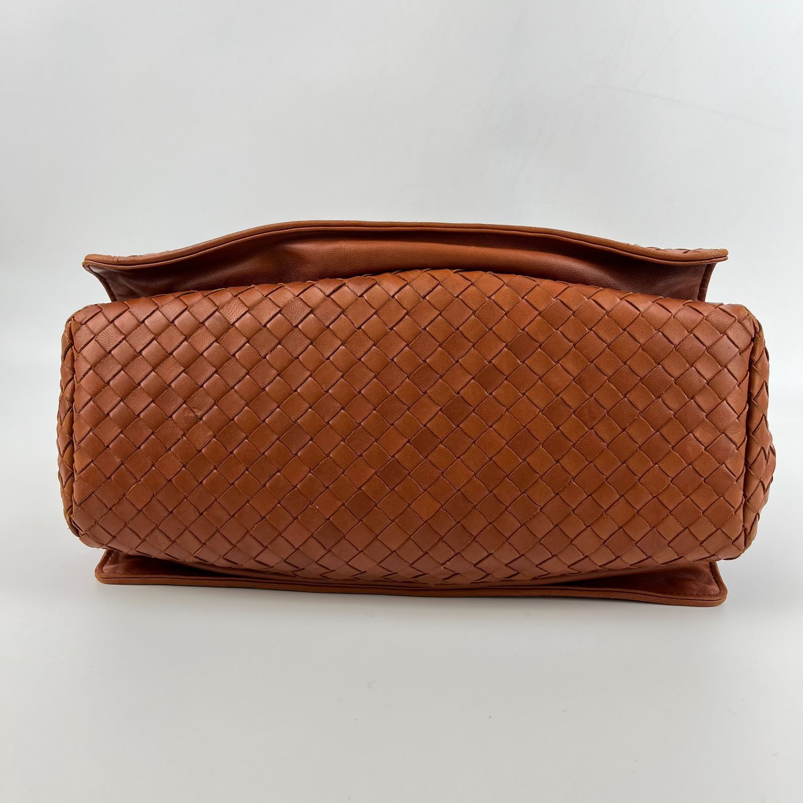 Bottega Veneta ボッテガヴェネタ イントレチャート ショルダーバッグ  