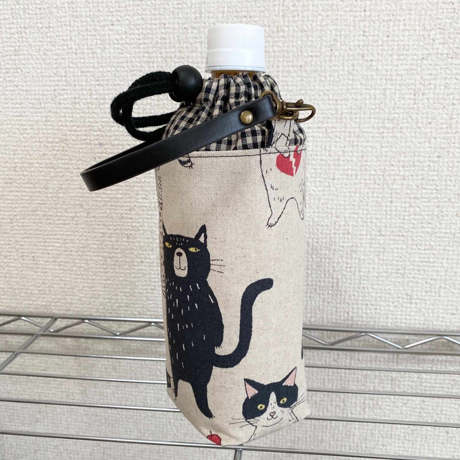 正規品新品】 訳あり ハンドメイド 猫 保冷 ペットボトル ホルダー